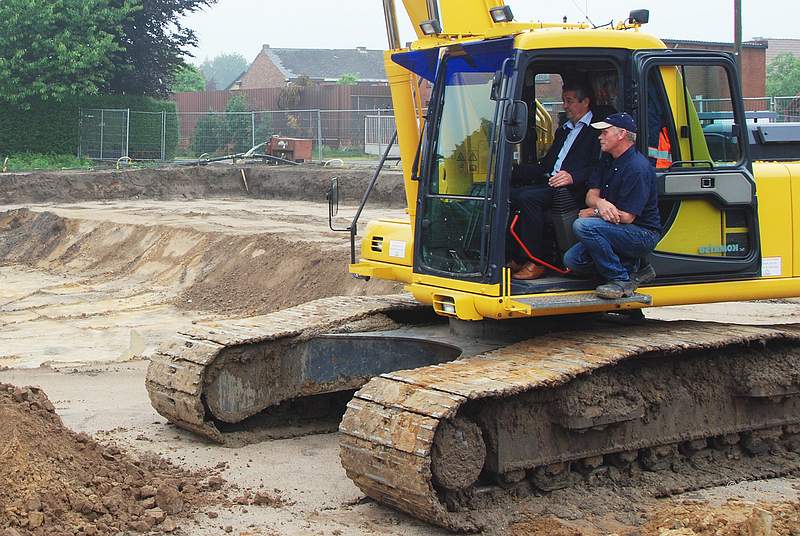 Eerste spadesteek Bernard Kemp project.JPG - Eerste spadesteek Bernard Kemp project